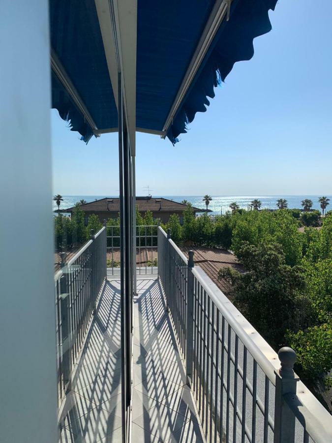 Apartamento Attico Sul Mare Fermo Exterior foto